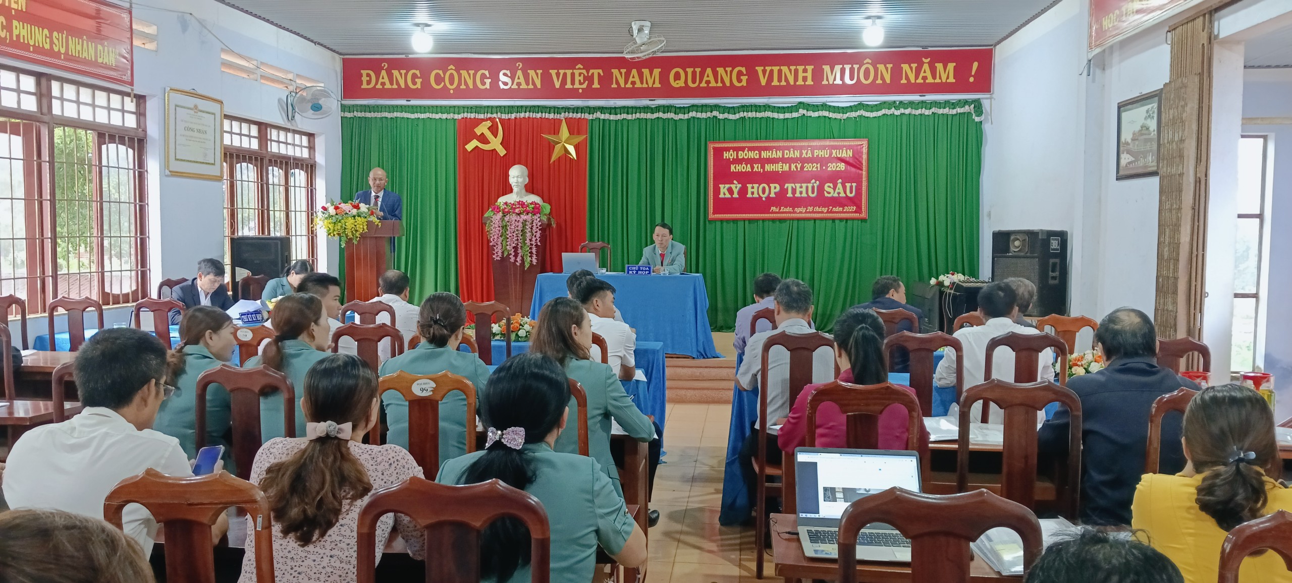 KỲ HỌP THỨ SÁU HĐND XÃ PHÚ XUÂN KHOÁ XI, NHIỆM KỲ 2021-2026 
